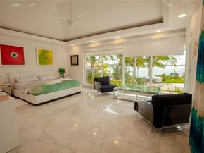 1750 Bay Dr, Miami Beach FL 33141