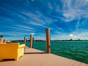 1750 Bay Dr, Miami Beach FL 33141