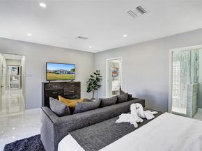 477 SE 17th Ter, Deerfield Beach FL 33441