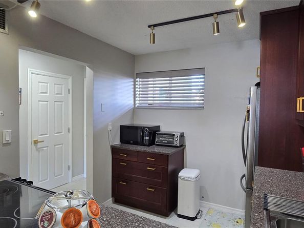2616 N Garden Dr N 106, Lake Worth FL 33461