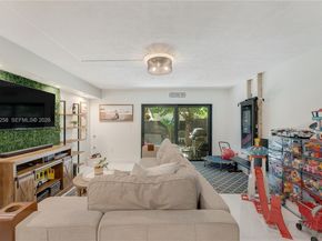 3214 W Trade Ave III5, Miami FL 33133