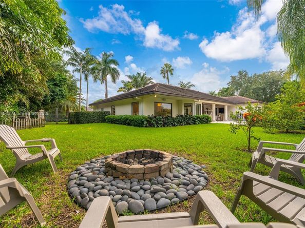 12019 SW 77th Ter, Miami FL 33183