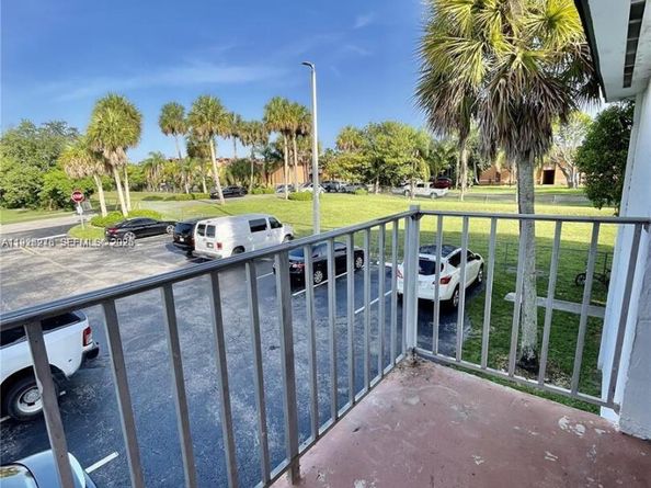 7250 SW 94th Pl B6, Miami FL 33173