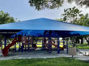 7250 SW 94th Pl B6, Miami FL 33173