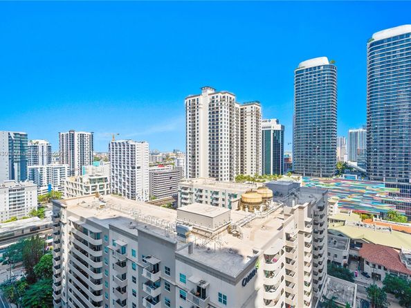1100 S Miami Ave 2007, Miami FL 33130