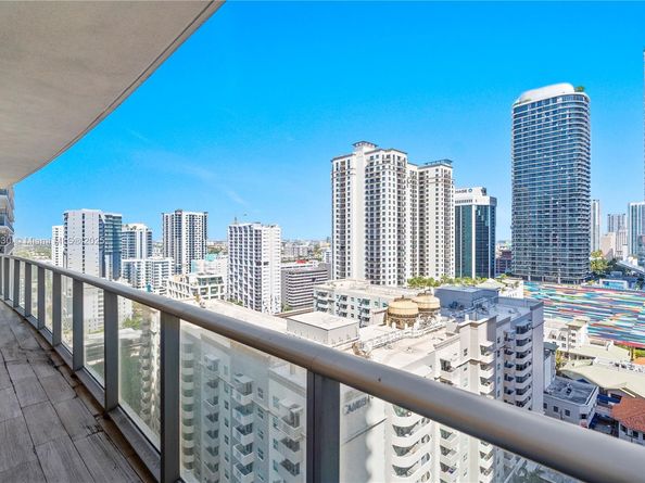1100 S Miami Ave 2007, Miami FL 33130