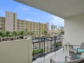 401 Golden Isles Dr 302, Hallandale Beach FL 33009