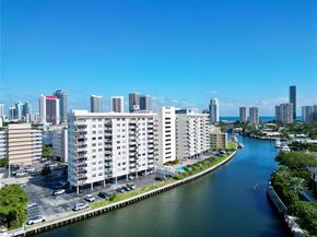 401 Golden Isles Dr 302, Hallandale Beach FL 33009