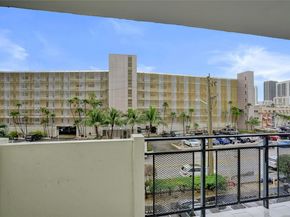 401 Golden Isles Dr 302, Hallandale Beach FL 33009