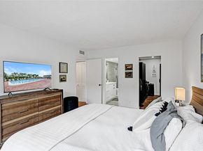 401 Golden Isles Dr 302, Hallandale Beach FL 33009