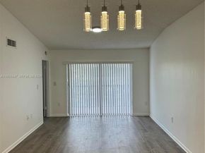 9977 Nob Hill Ln 9977, Sunrise FL 33351