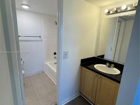 9977 Nob Hill Ln 9977, Sunrise FL 33351