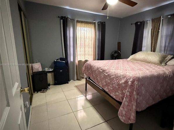 20730 NE Miami Ct, Miami Gardens FL 33179