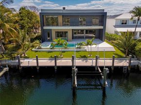 13080 N Bayshore Dr, North Miami FL 33181