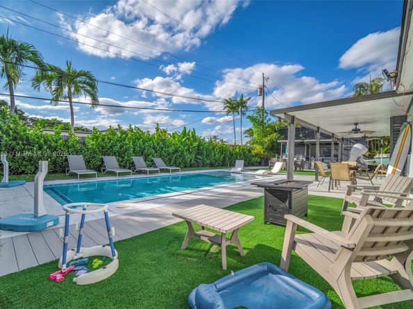 6520 SW 109th Ct, Miami FL 33173