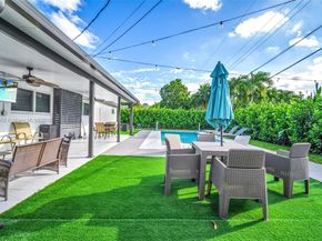 6520 SW 109th Ct, Miami FL 33173