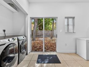 1281 NE 41st Pl, Homestead FL 33033