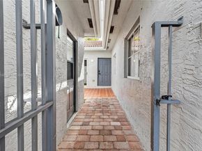 1281 NE 41st Pl, Homestead FL 33033