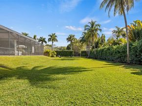 12000 NW 11th St, Plantation FL 33323