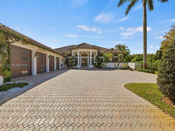 12000 NW 11th St, Plantation FL 33323
