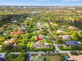 12000 NW 11th St, Plantation FL 33323