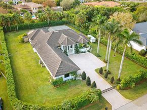 12000 NW 11th St, Plantation FL 33323