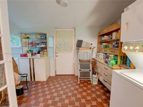 660 NE 67th St, Miami FL 33138