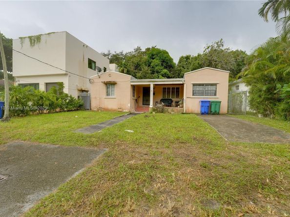660 NE 67th St, Miami FL 33138