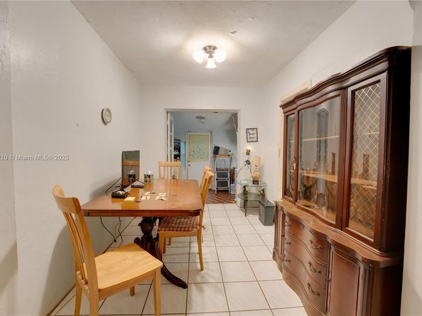 660 NE 67th St, Miami FL 33138