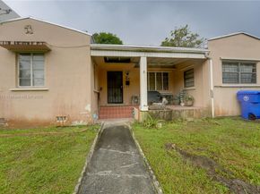 660 NE 67th St, Miami FL 33138