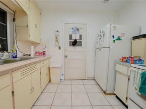 660 NE 67th St, Miami FL 33138