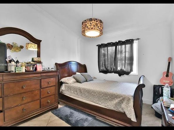 985 NE 33rd Ter 201, Homestead FL 33033