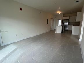8167 NW 41st St E307, Doral FL 33166