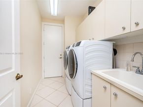 1001 SW 189th Ave, Pembroke Pines FL 33029