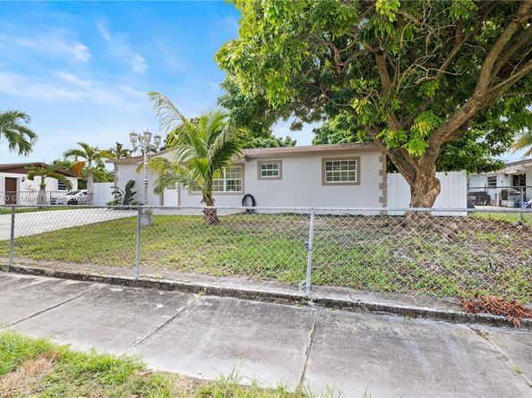 15080 SW 299th St, Homestead FL 33033