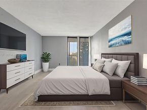 20100 W Country Club Dr 403, Aventura FL 33180