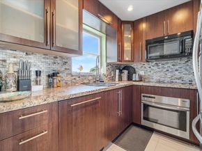 4100 Crystal Lake Dr 302, Deerfield Beach FL 33064