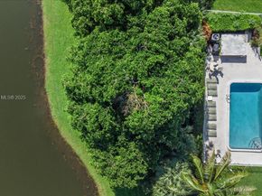 4100 Crystal Lake Dr 302, Deerfield Beach FL 33064