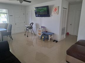 3900 SW 30th St, West Park FL 33023