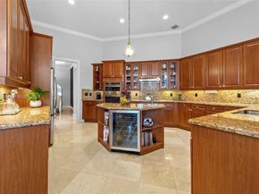 1470 Victoria Isle Dr, Weston FL 33327