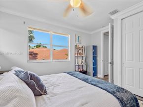 1470 Victoria Isle Dr, Weston FL 33327