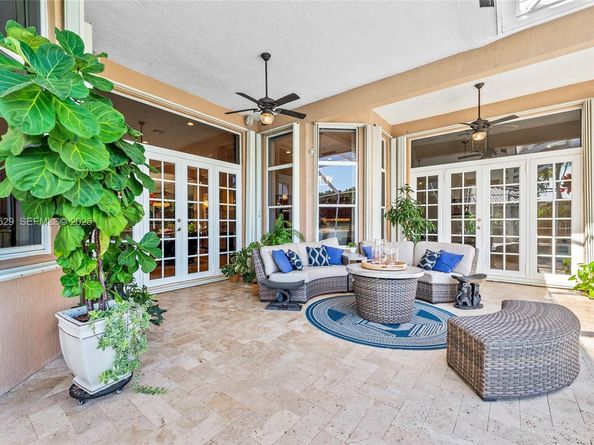 1470 Victoria Isle Dr, Weston FL 33327