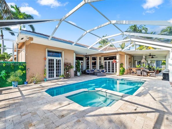 1470 Victoria Isle Dr, Weston FL 33327