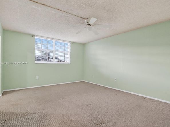 4291 W 10th Ct, Hialeah FL 33012