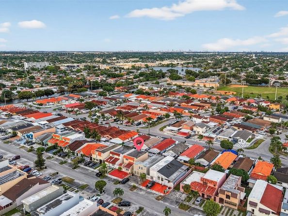 4291 W 10th Ct, Hialeah FL 33012