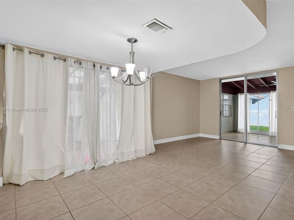 4291 W 10th Ct, Hialeah FL 33012