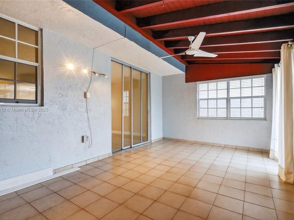 4291 W 10th Ct, Hialeah FL 33012