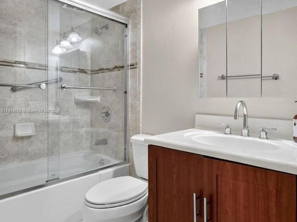 4291 W 10th Ct, Hialeah FL 33012