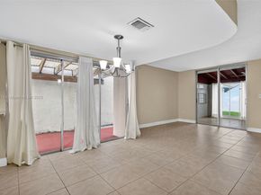 4291 W 10th Ct, Hialeah FL 33012