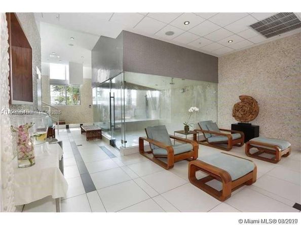 92 SW 3rd St 1410, Miami FL 33130